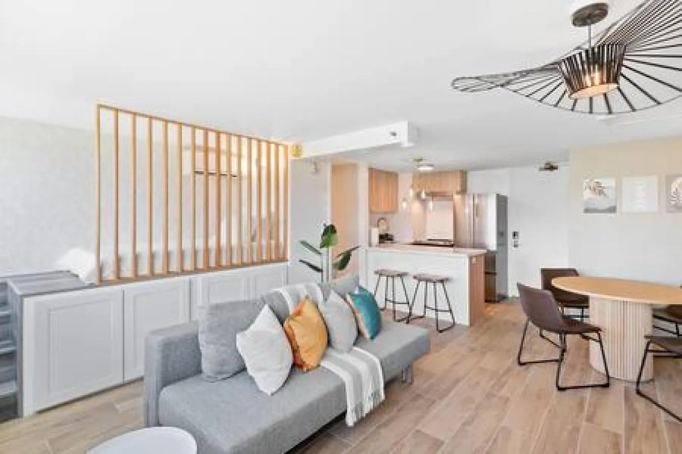 Newly Remodeled Upscale Design Central Waikiki ホノルル 別荘