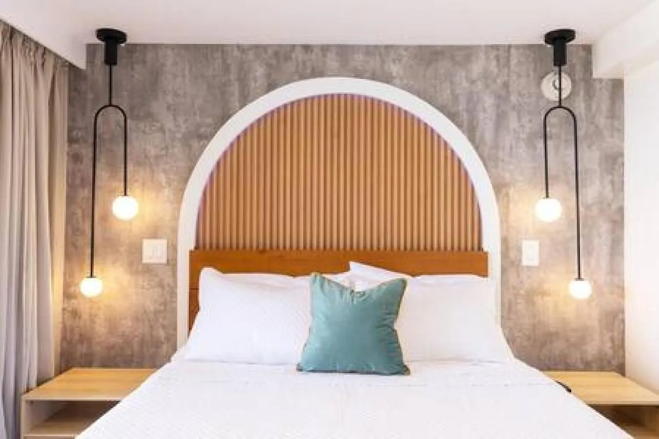 Newly Remodeled Upscale Design Central Waikiki ホノルル 別荘